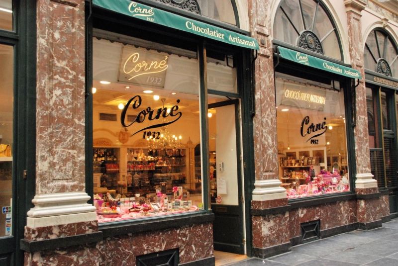 vente-MEOUNES LES MONTRIEUX-min_chocolate_chocolaterie_shop_luxury_chic_gallery_brussels_belgium-558146